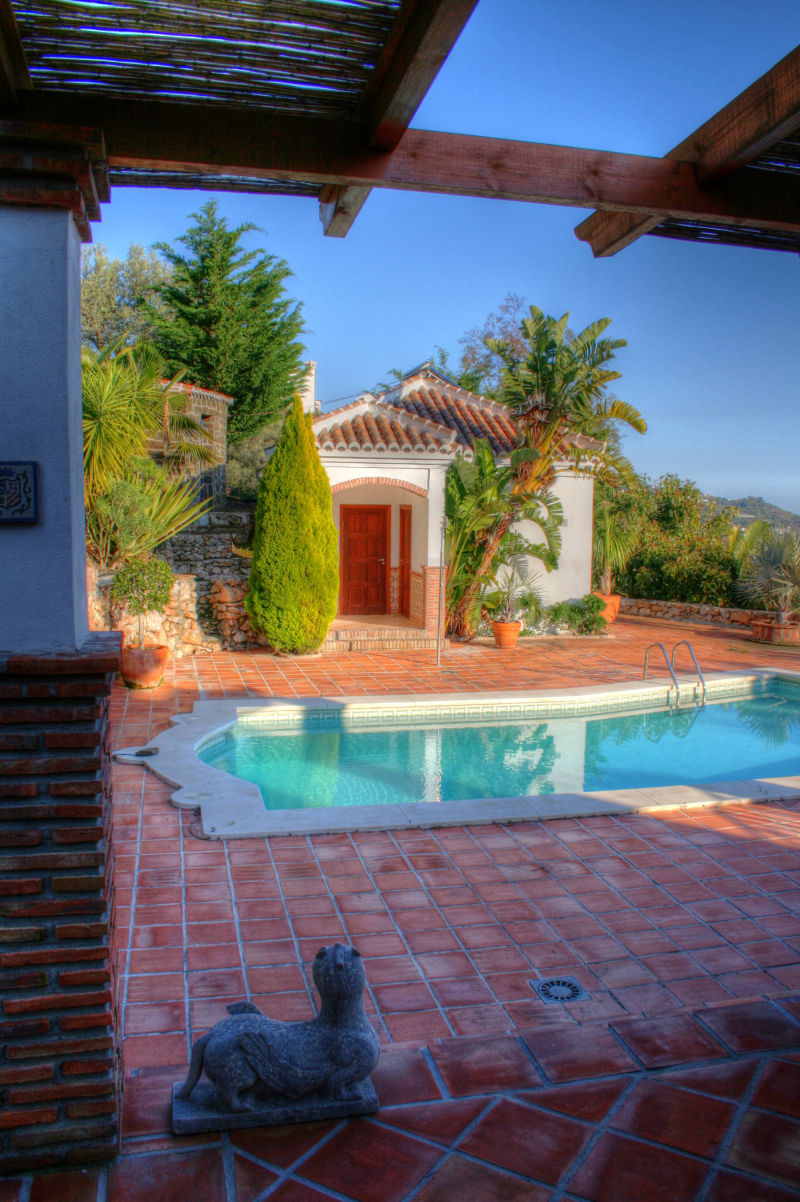 Costa del Sol Direct Holidays Rental in Competa Spain