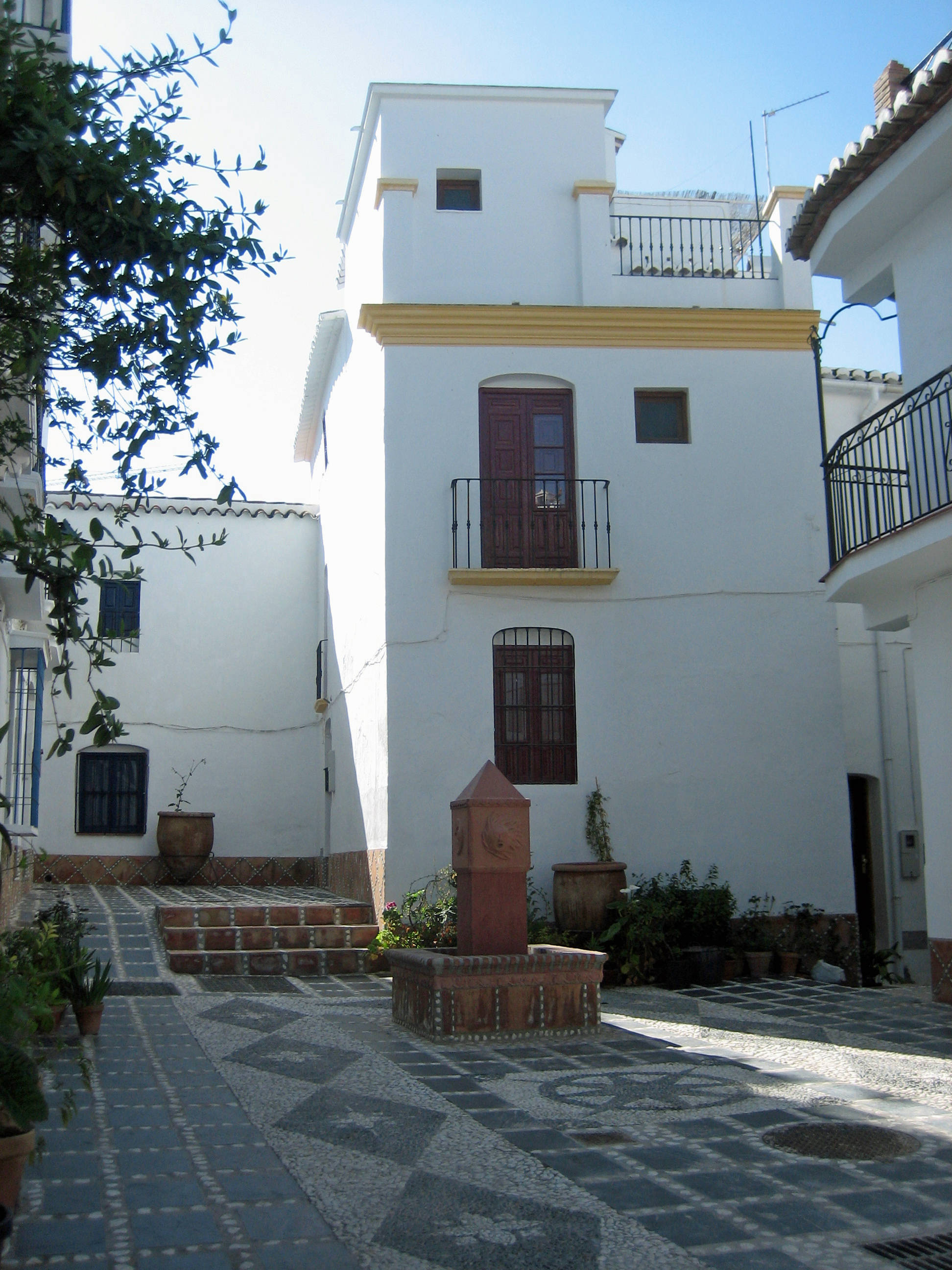 Competa direct rental of a romantic tow house in Cosata del Sol